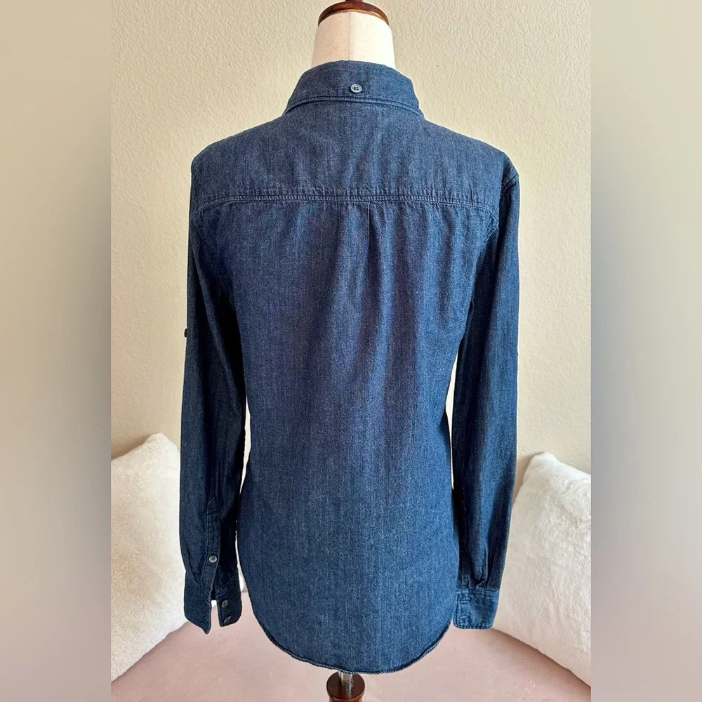 J. Crew Women’s Button Up Dark Wash Blue Denim Shirt Size 4 Cotton Lightweight
